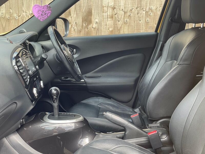 NISSAN JUKE