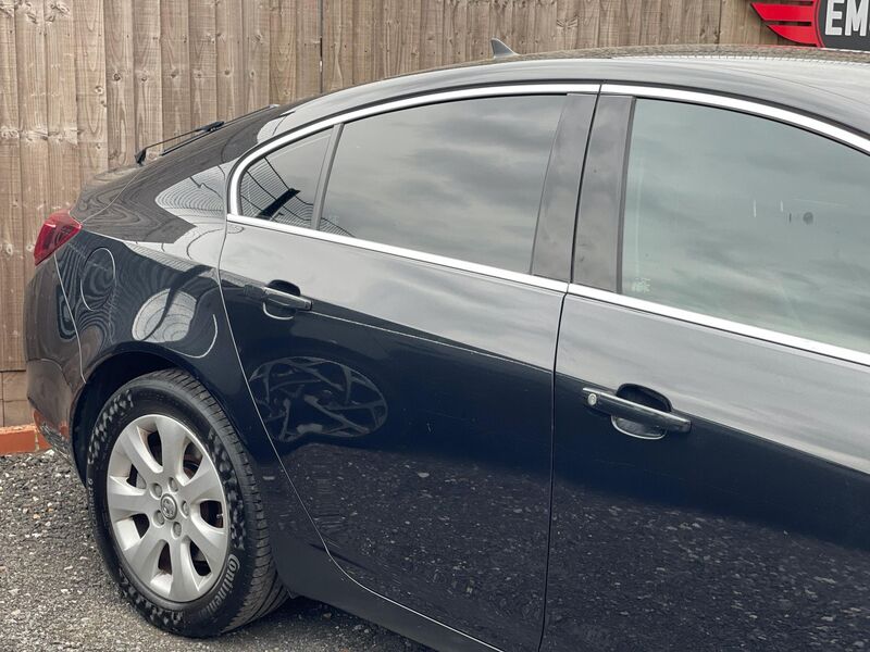 VAUXHALL INSIGNIA