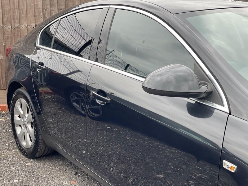 VAUXHALL INSIGNIA