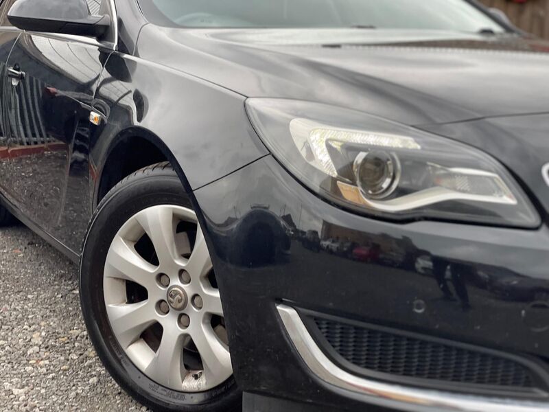 VAUXHALL INSIGNIA