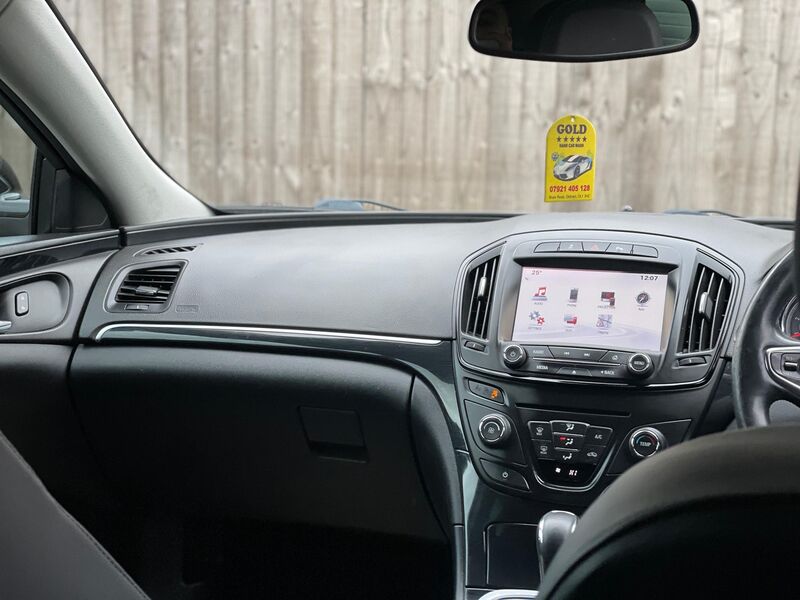VAUXHALL INSIGNIA