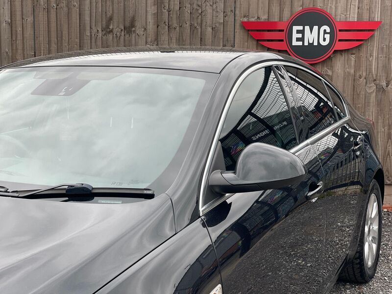 VAUXHALL INSIGNIA