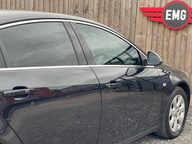 VAUXHALL INSIGNIA