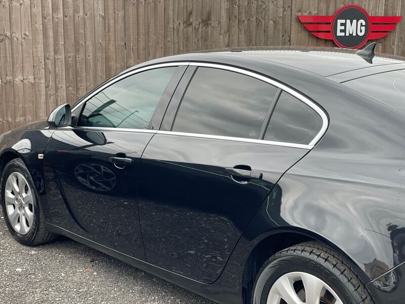 VAUXHALL INSIGNIA