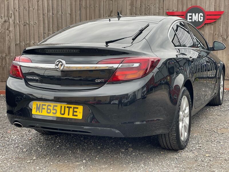 VAUXHALL INSIGNIA