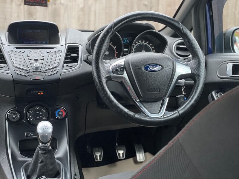 FORD FIESTA