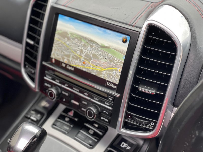 PORSCHE CAYENNE