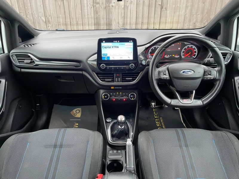 FORD FIESTA