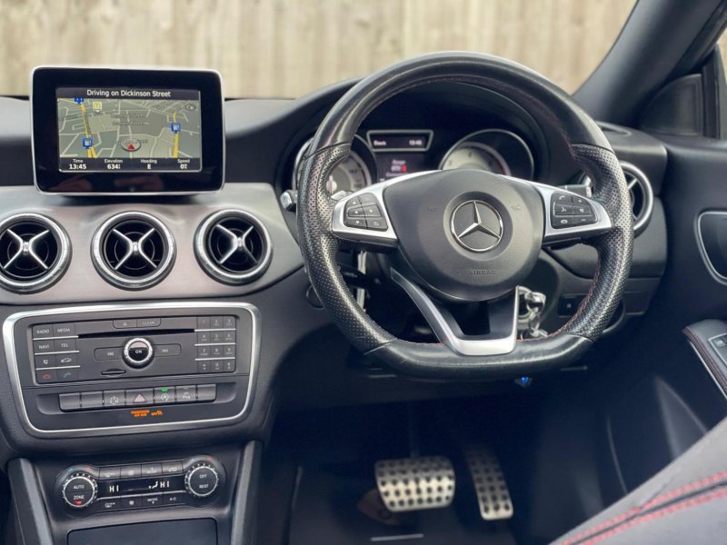 MERCEDES-BENZ CLA