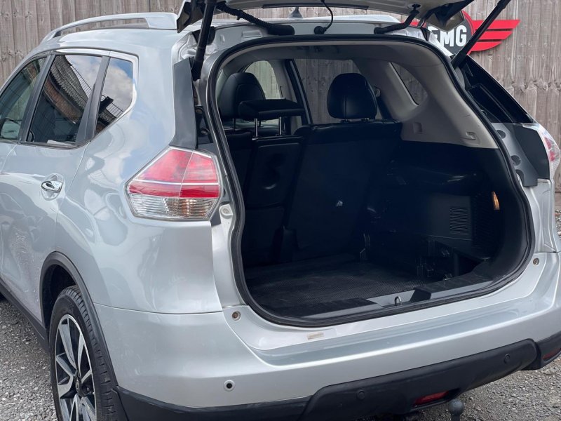 NISSAN X-TRAIL