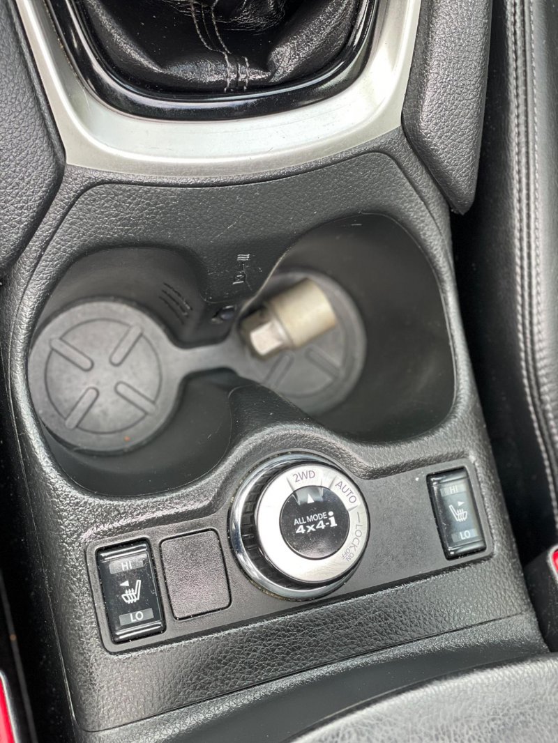 NISSAN X-TRAIL
