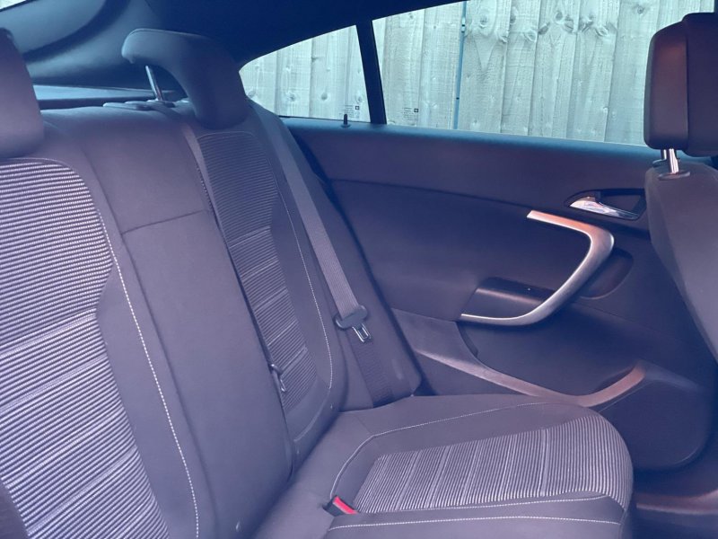 VAUXHALL INSIGNIA