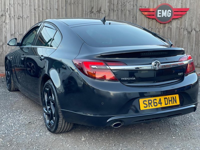 VAUXHALL INSIGNIA