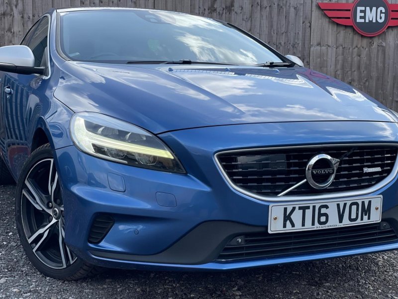 VOLVO V40