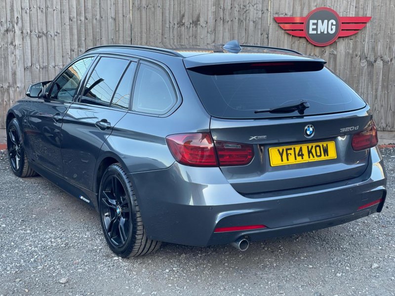 BMW 3 SERIES