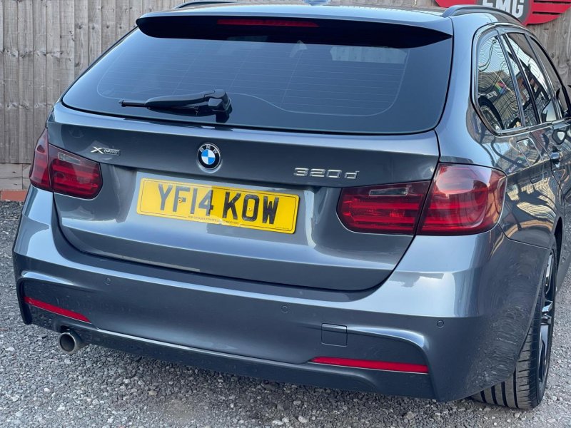 BMW 3 SERIES
