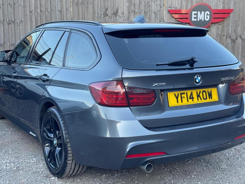 BMW 3 SERIES