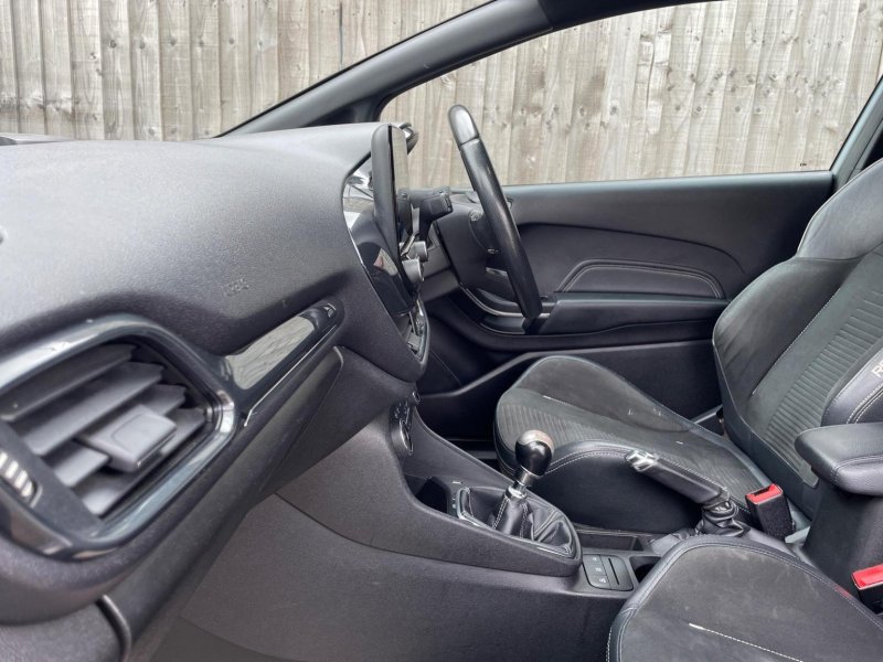 FORD FIESTA