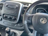 VAUXHALL VIVARO