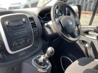 VAUXHALL VIVARO