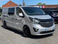 VAUXHALL VIVARO